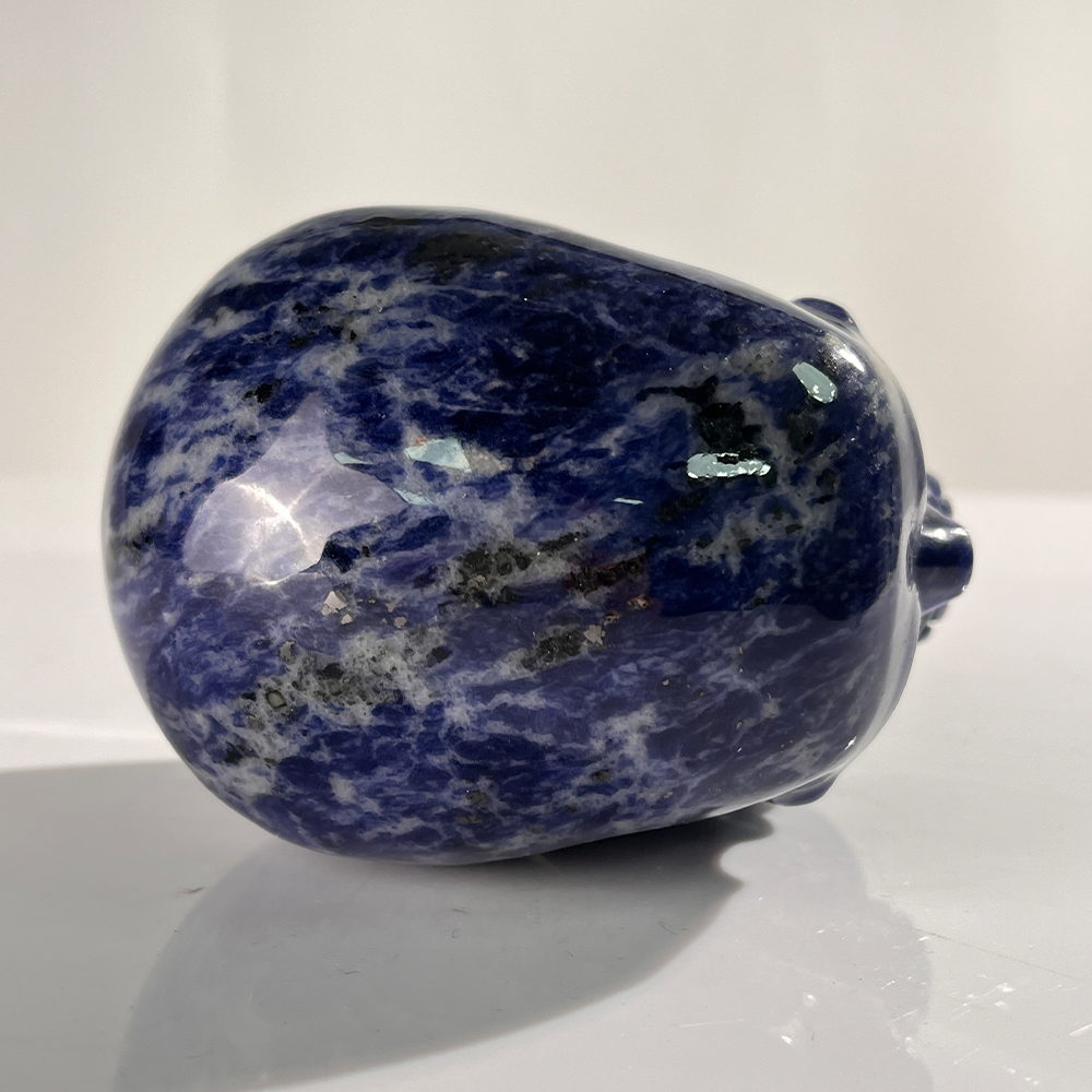 4,5 Zoll großer blauer Spitzenachat-Kristallschädel – handgeschnitzter Naturstein