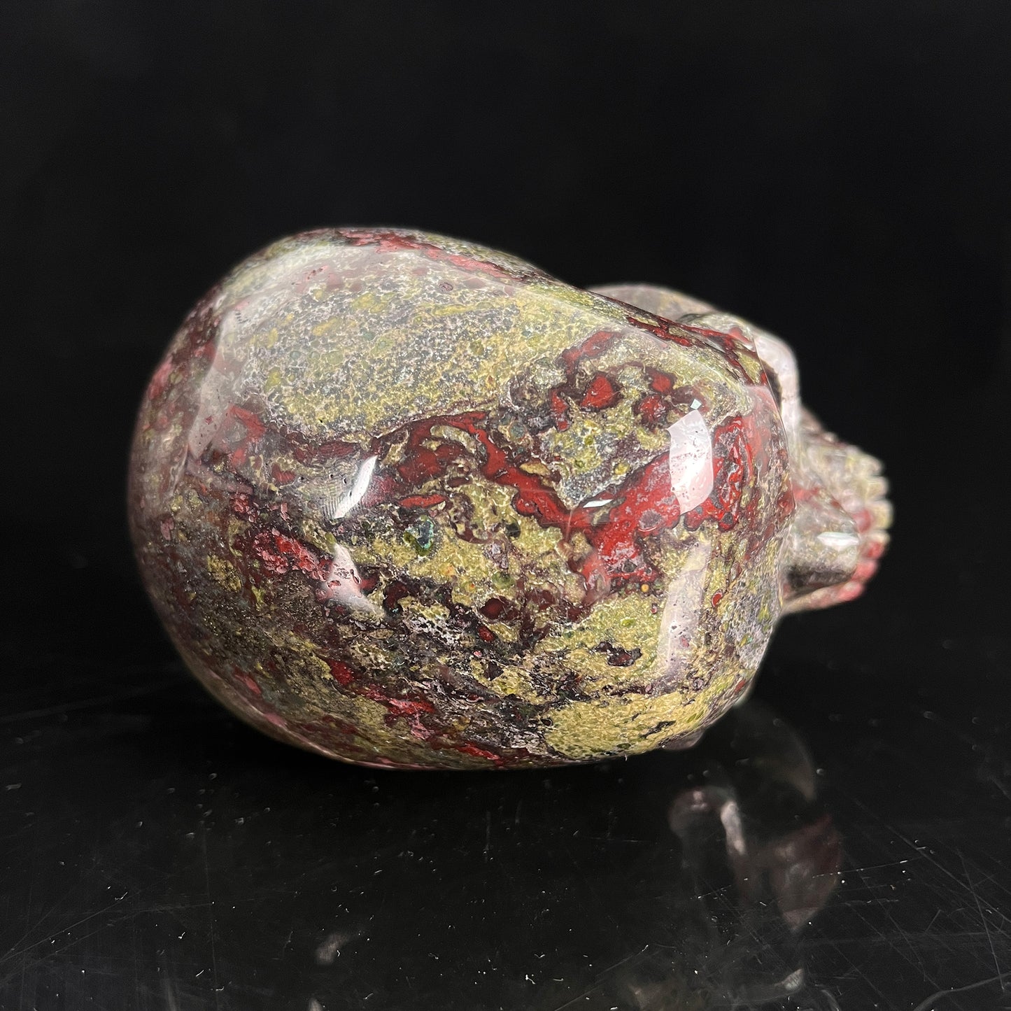 Crâne en cristal de pierre de sang de dragon de 7,6 cm (3 pouces) – Pierre naturelle sculptée à la main