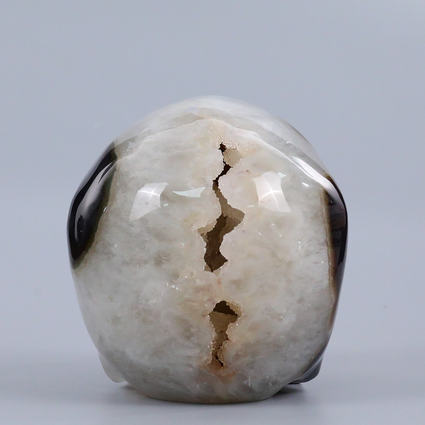 Carved Geode Agate Crystal Skull (3500g)