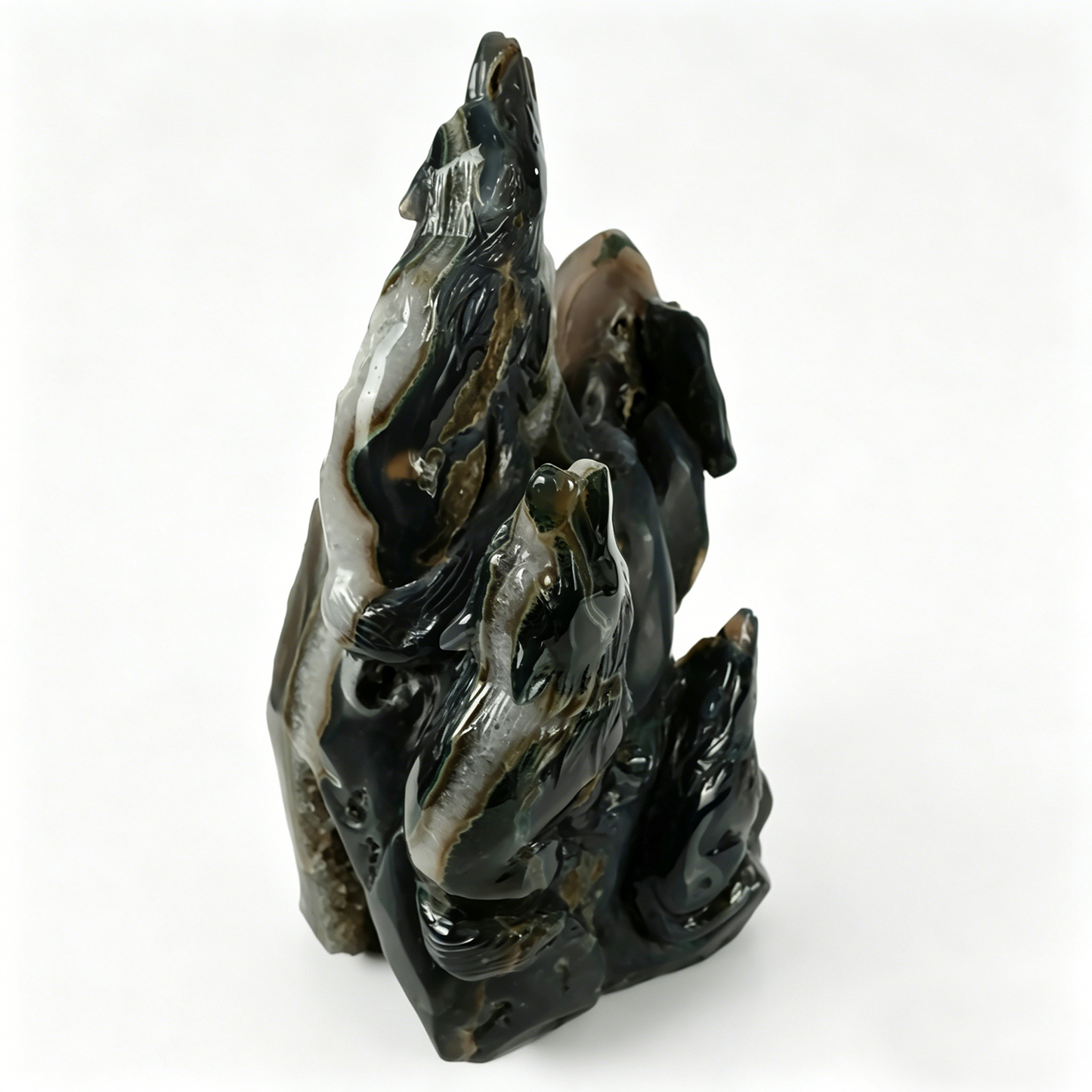 Natural Geode Agate Wolf Carving - Natural Stone Sculpture Carving