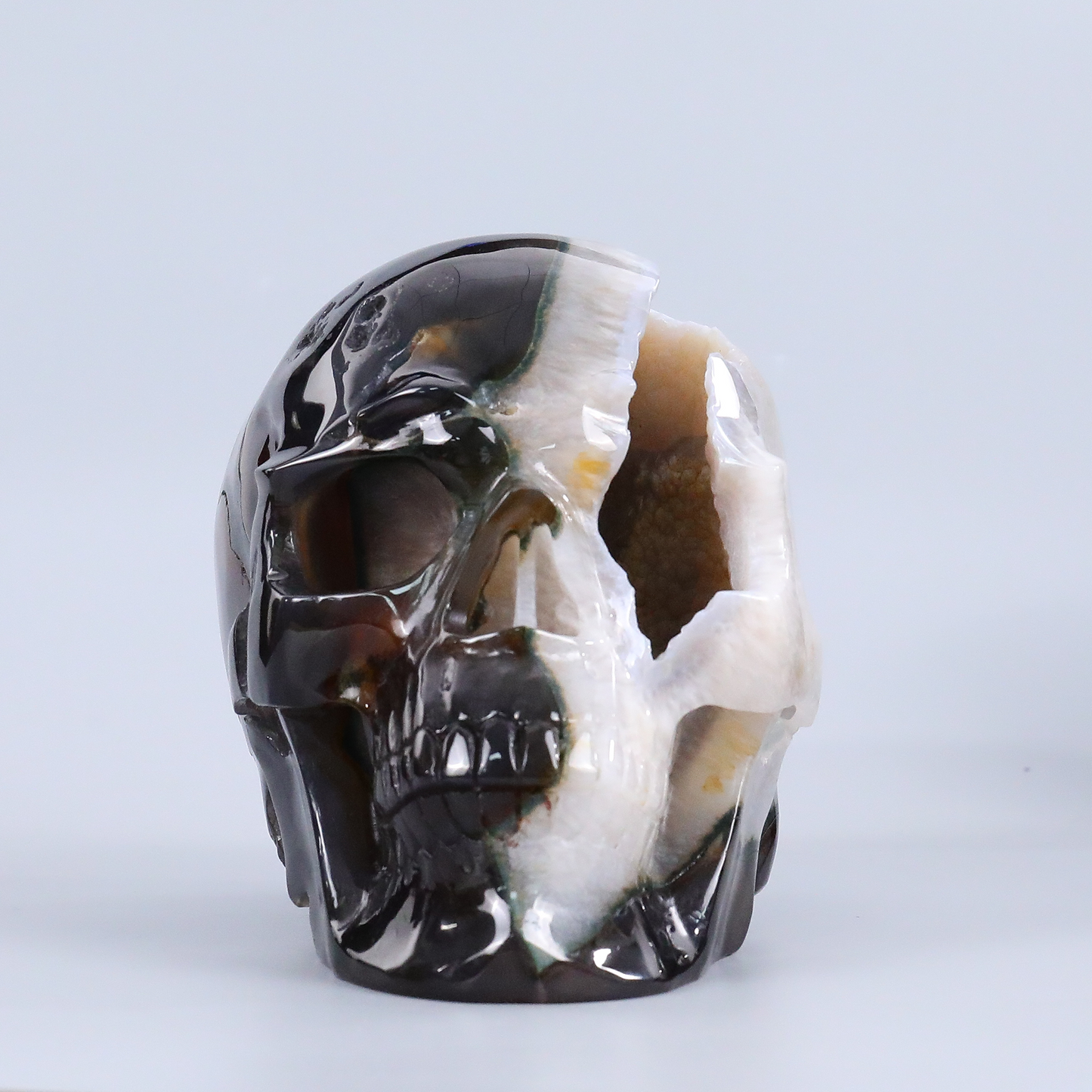 Carved Geode Agate Crystal Skull (3100g)