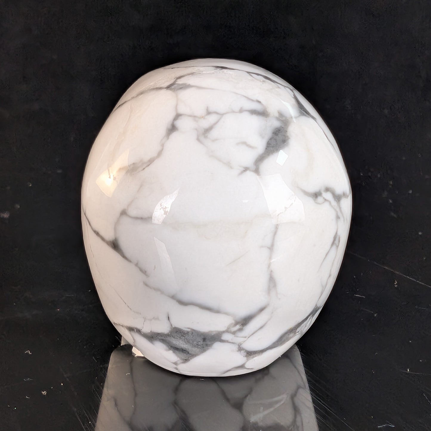 Crâne en cristal de turquoise howlite blanche de 5 cm – Mini crâne en cristal