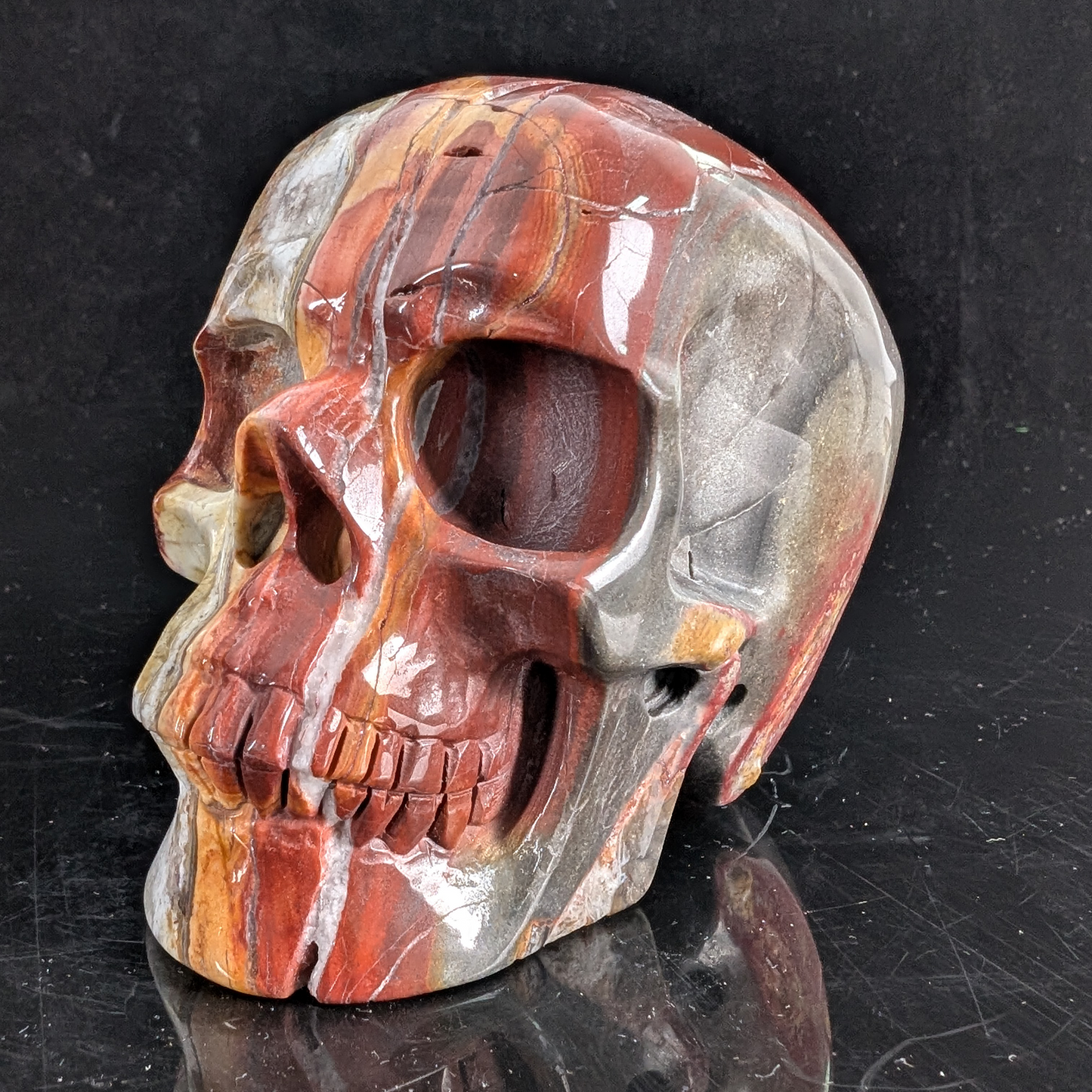 3 Zoll großer, handgeschnitzter Totenkopf aus rotem Crazy Lace Achat-Kristall – Naturstein