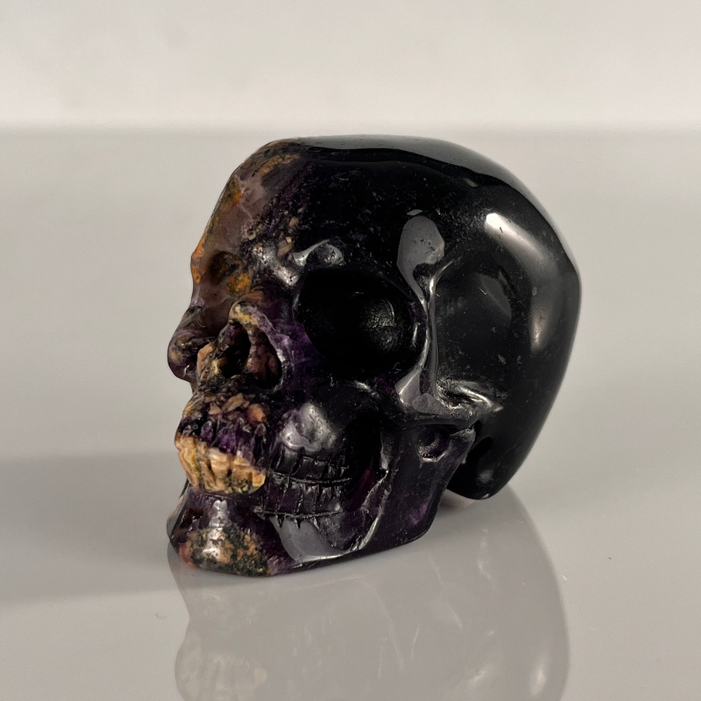 Crâne en cristal de fluorite verte de 5 cm – Pierre naturelle sculptée à la main