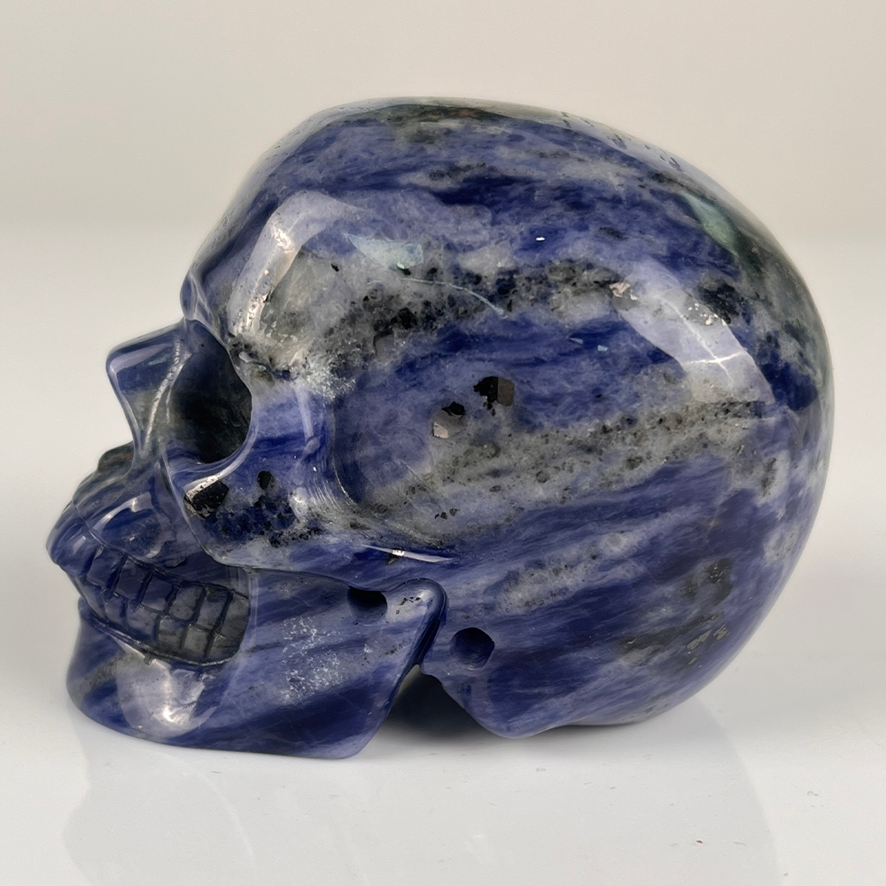 Crâne en cristal d'agate dentelle bleue de 7,6 cm (3 pouces) – Pierre précieuse sculptée à la main