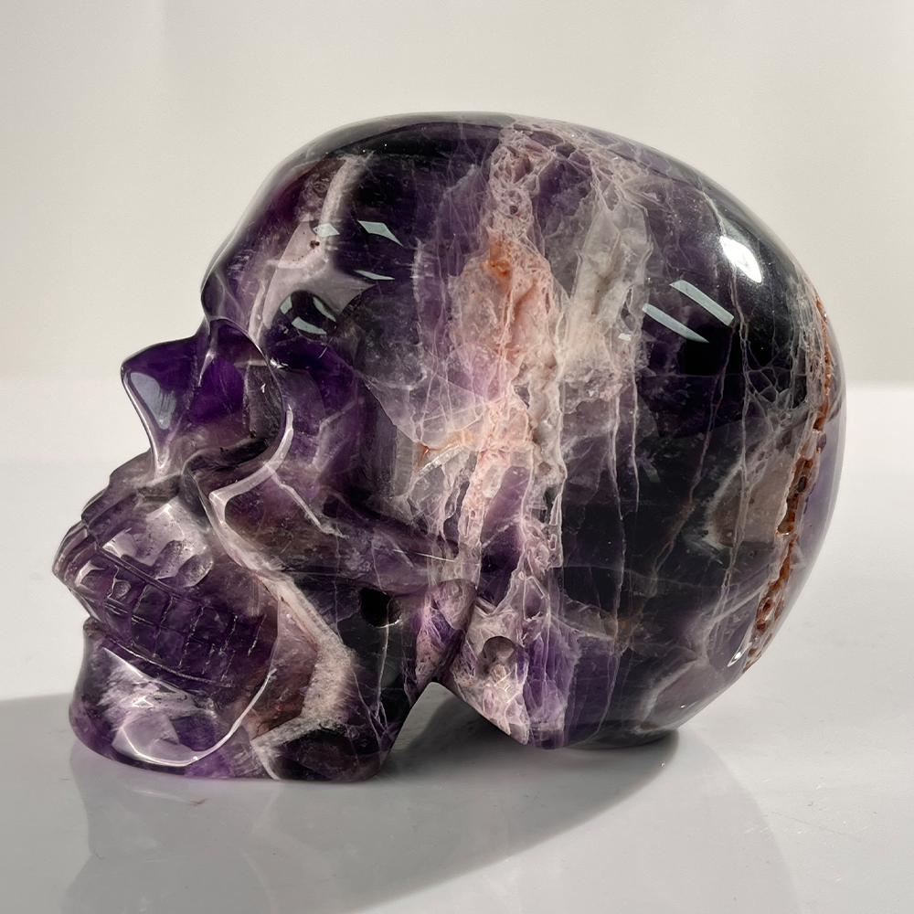 4,5 Zoll großer Amethyst-Kristallschädel – handgeschnitzter Naturedelstein