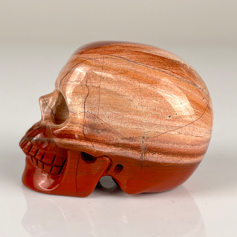 2 Zoll großer Totenkopf aus rotem Jaspiskristall