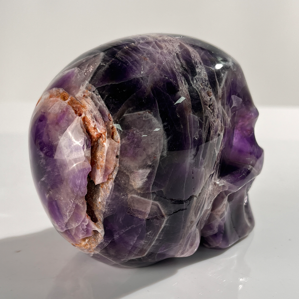 4,5 Zoll großer Amethyst-Kristallschädel – handgeschnitzter Naturedelstein