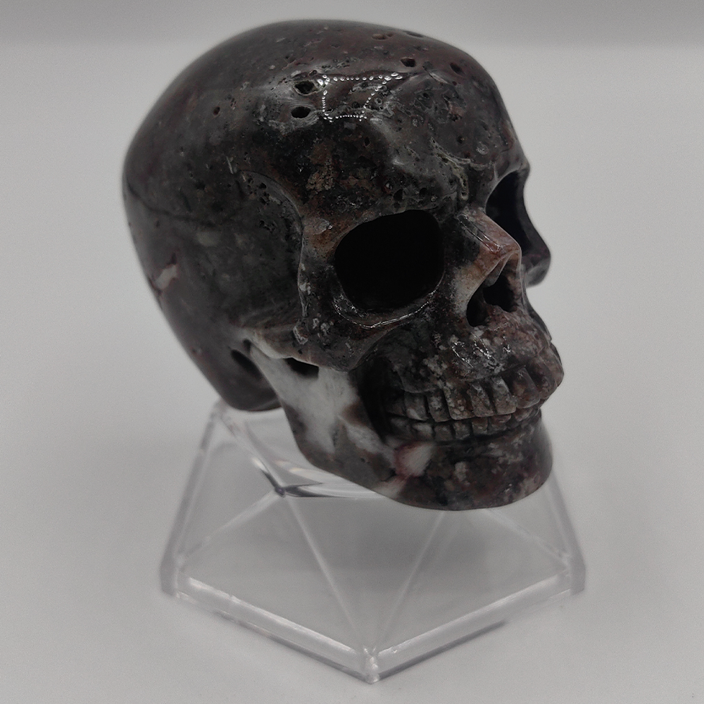 3 Zoll großer, handgeschnitzter Totenkopf aus rotem Crazy Lace Achat-Kristall – Naturstein