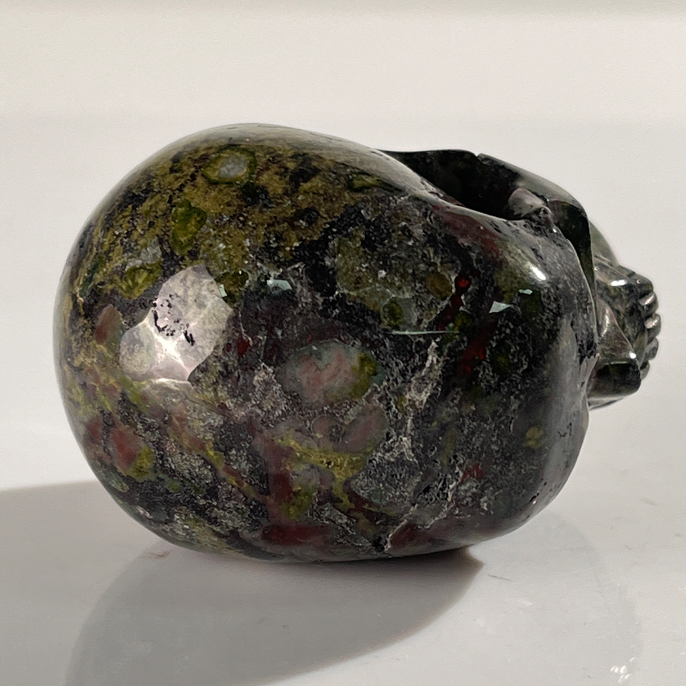 2 Zoll großer Drachenblutstein-Kristallschädel – Mini-Edelsteinschädel