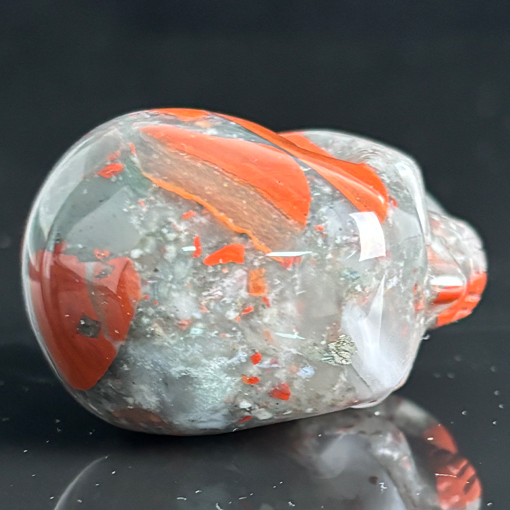 2 Zoll großer afrikanischer Blutstein-Kristallschädel – Mini-Edelsteinschädel