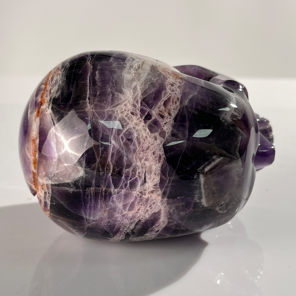4,5 Zoll großer Amethyst-Kristallschädel – handgeschnitzter Naturedelstein