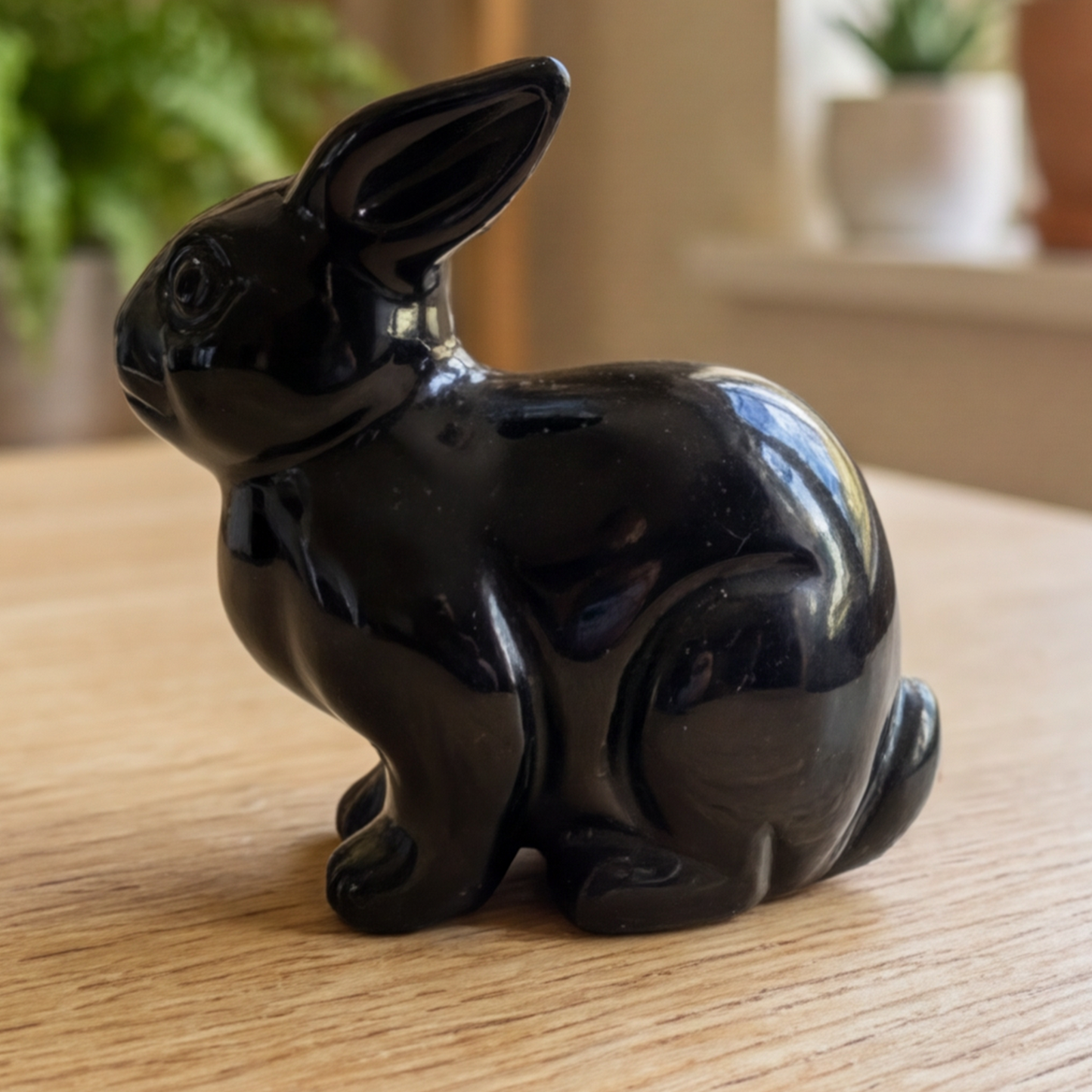 Lapin sculpté en obsidienne noire – Animal en cristal sculpté à la main