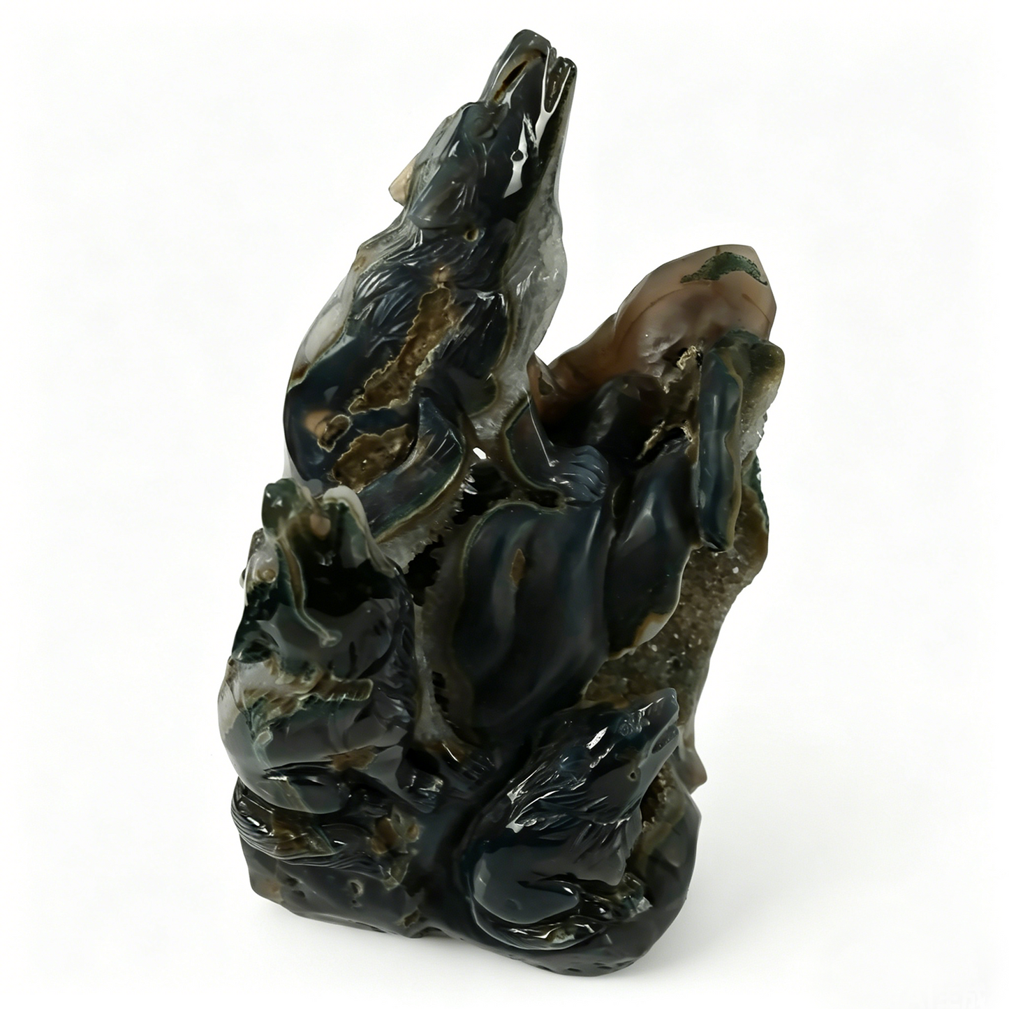 Natural Geode Agate Wolf Carving - Natural Stone Sculpture Carving