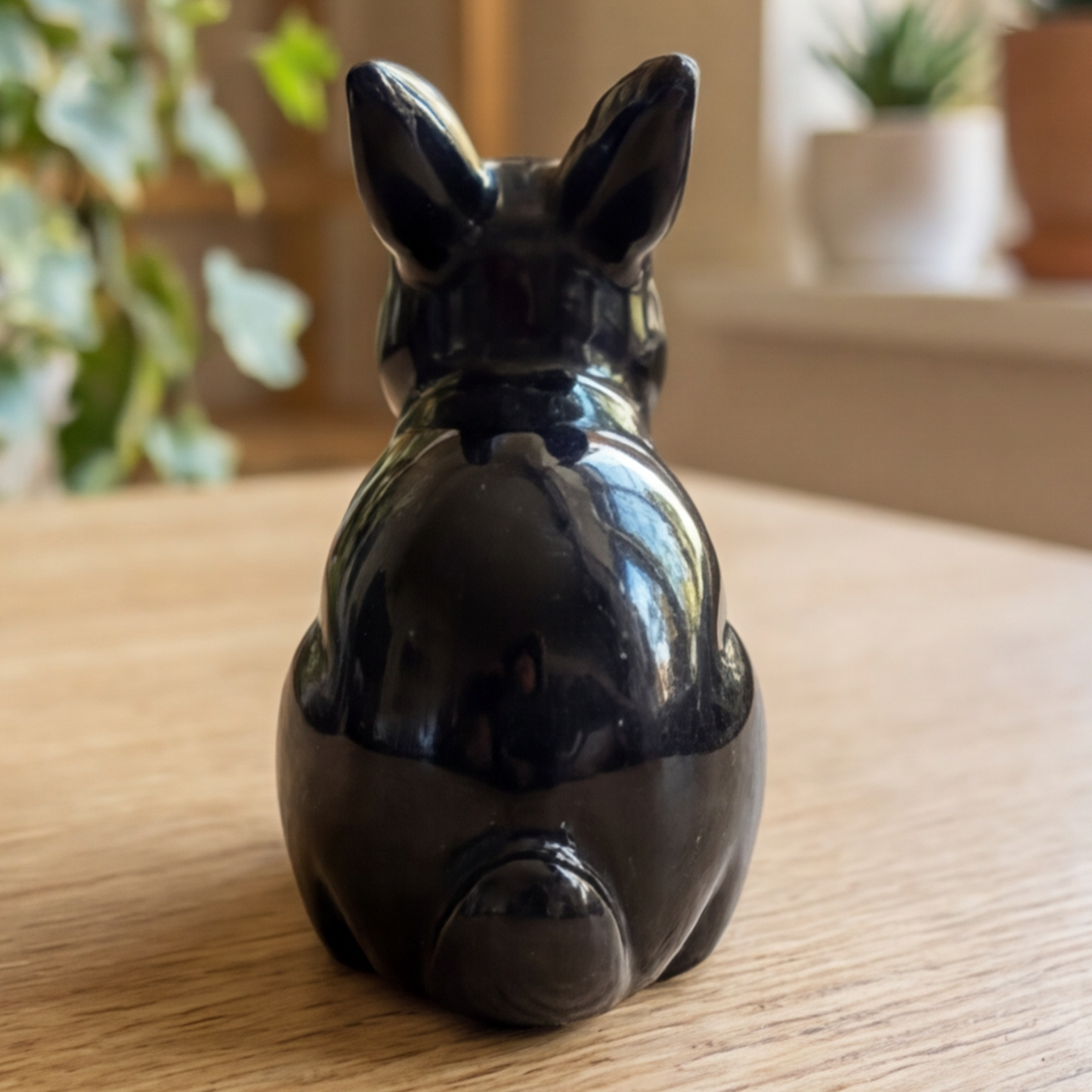 Lapin sculpté en obsidienne noire – Animal en cristal sculpté à la main