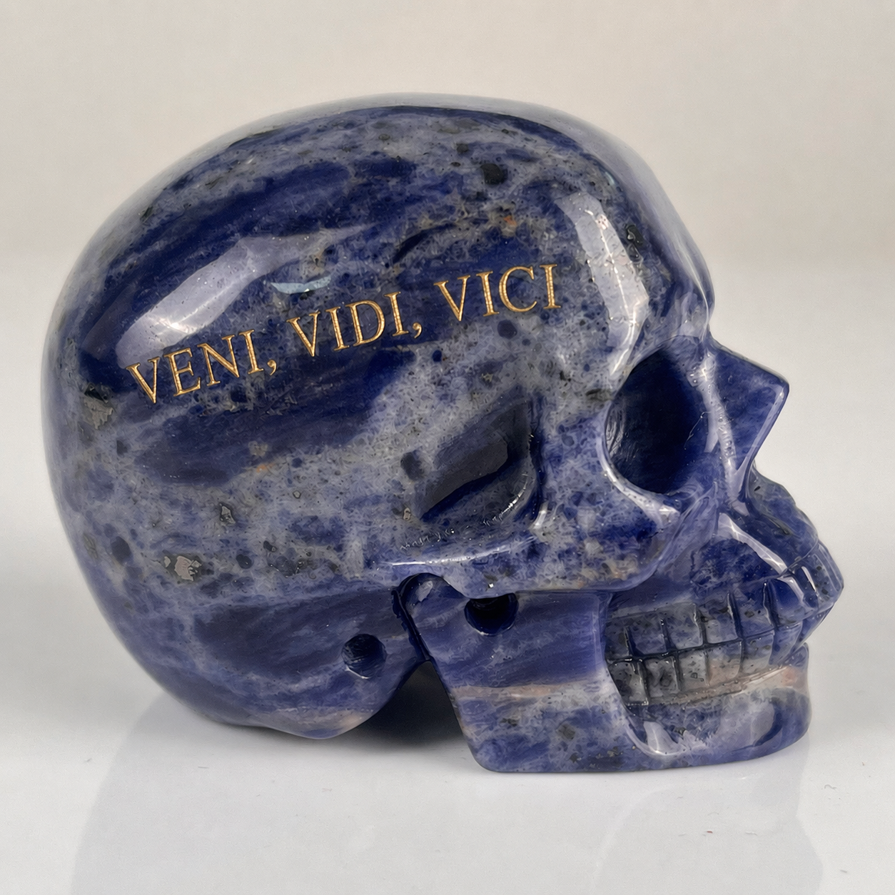 Crâne en cristal d'agate dentelle bleue de 7,6 cm (3 pouces) – Pierre précieuse sculptée à la main