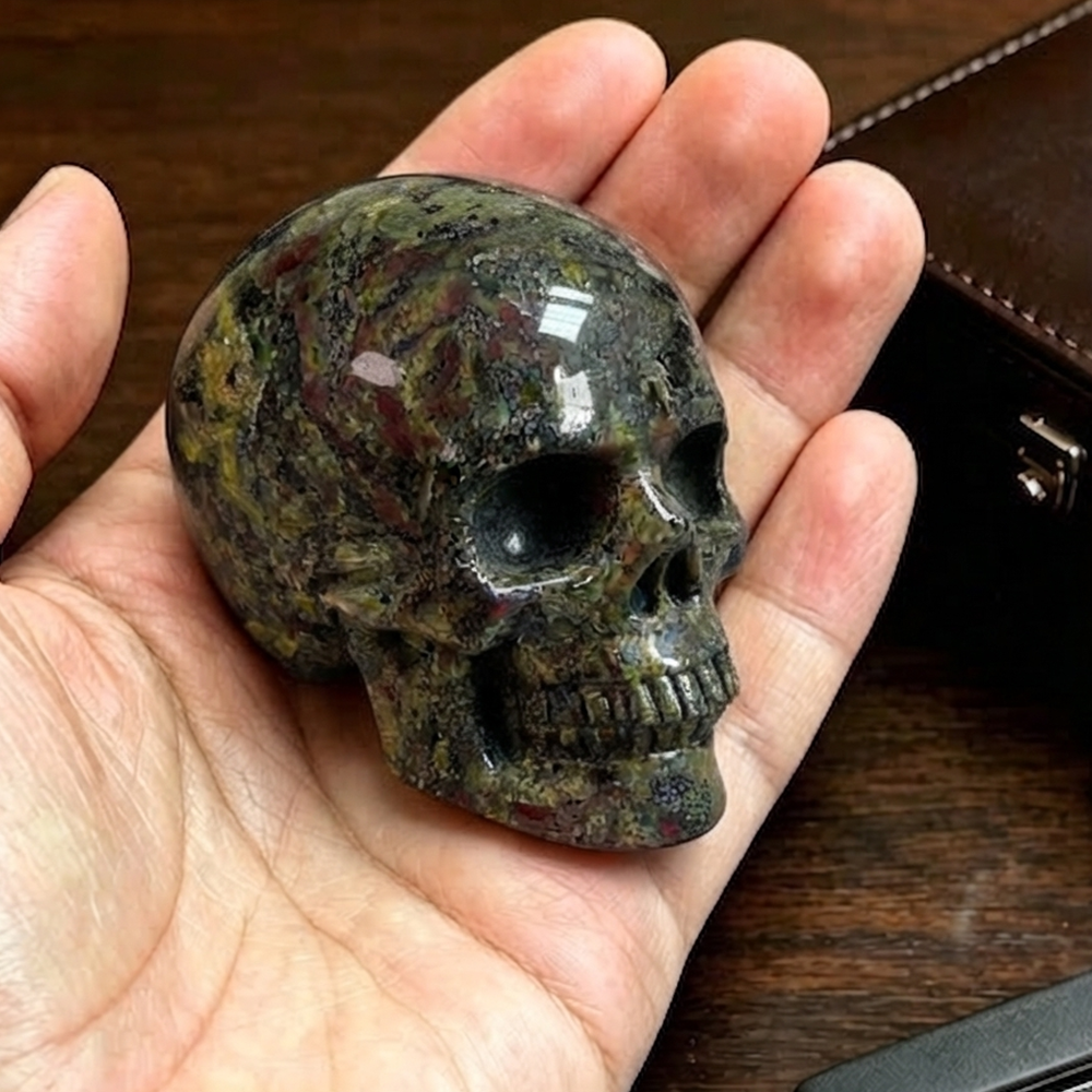 2 Zoll großer Drachenblutstein-Kristallschädel – Mini-Edelsteinschädel